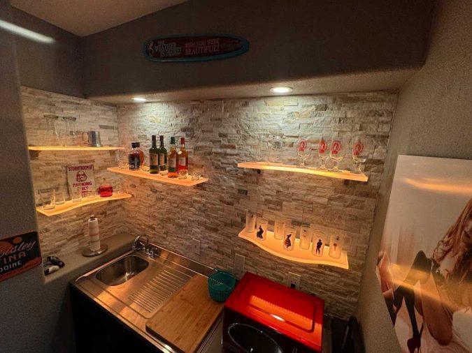 Curved LED Shelving Curved LED Shelving